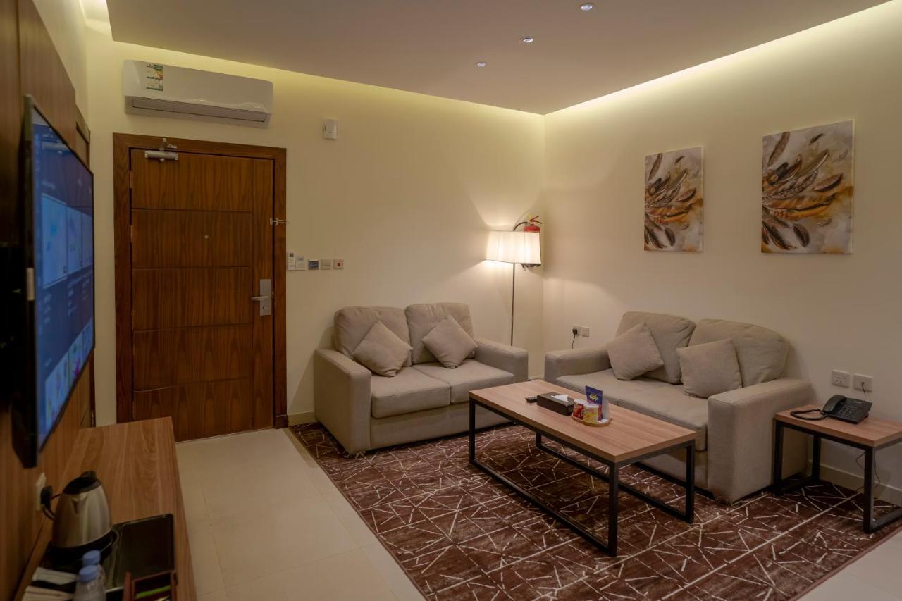 W Suites Hotel 艾卜哈 外观 照片
