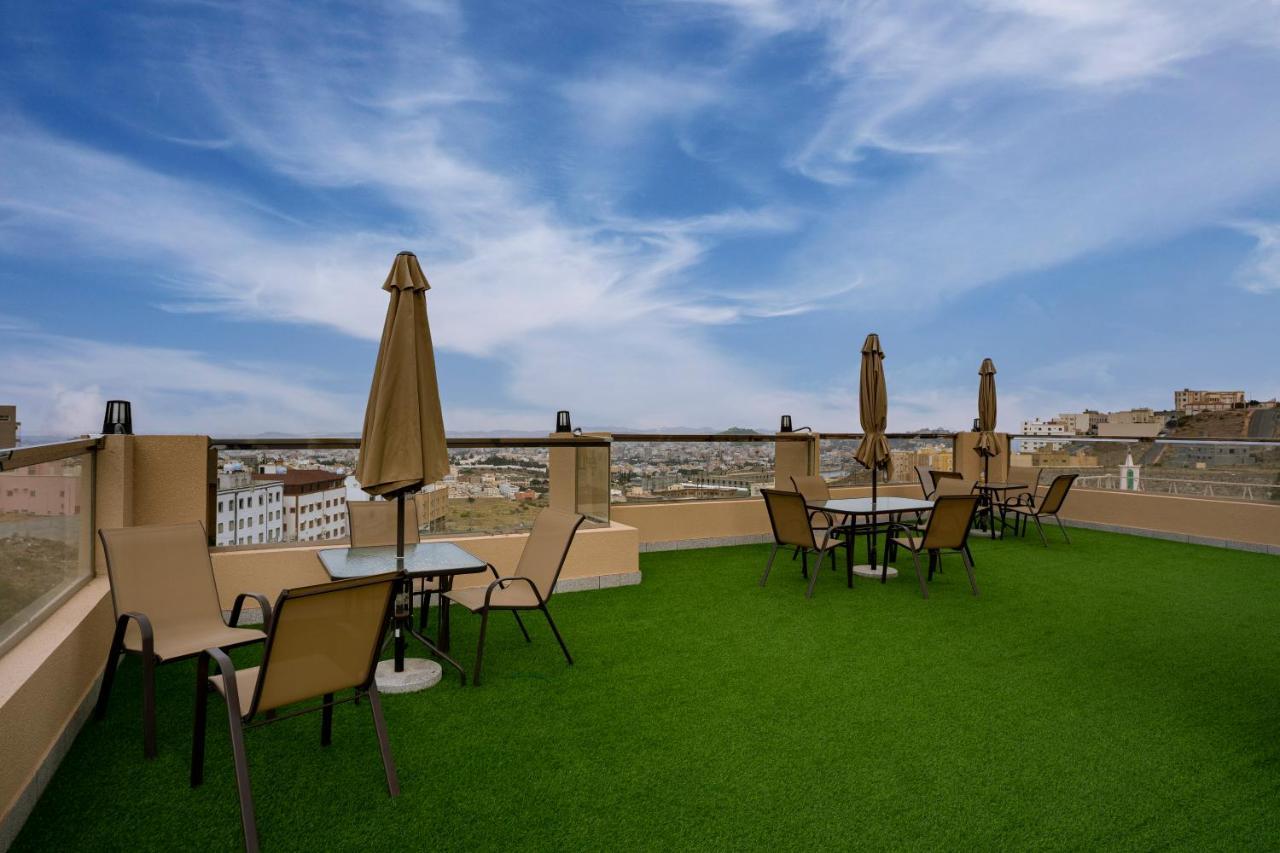 W Suites Hotel 艾卜哈 外观 照片