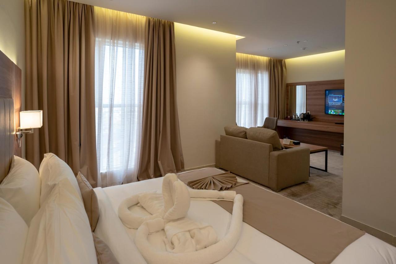W Suites Hotel 艾卜哈 外观 照片
