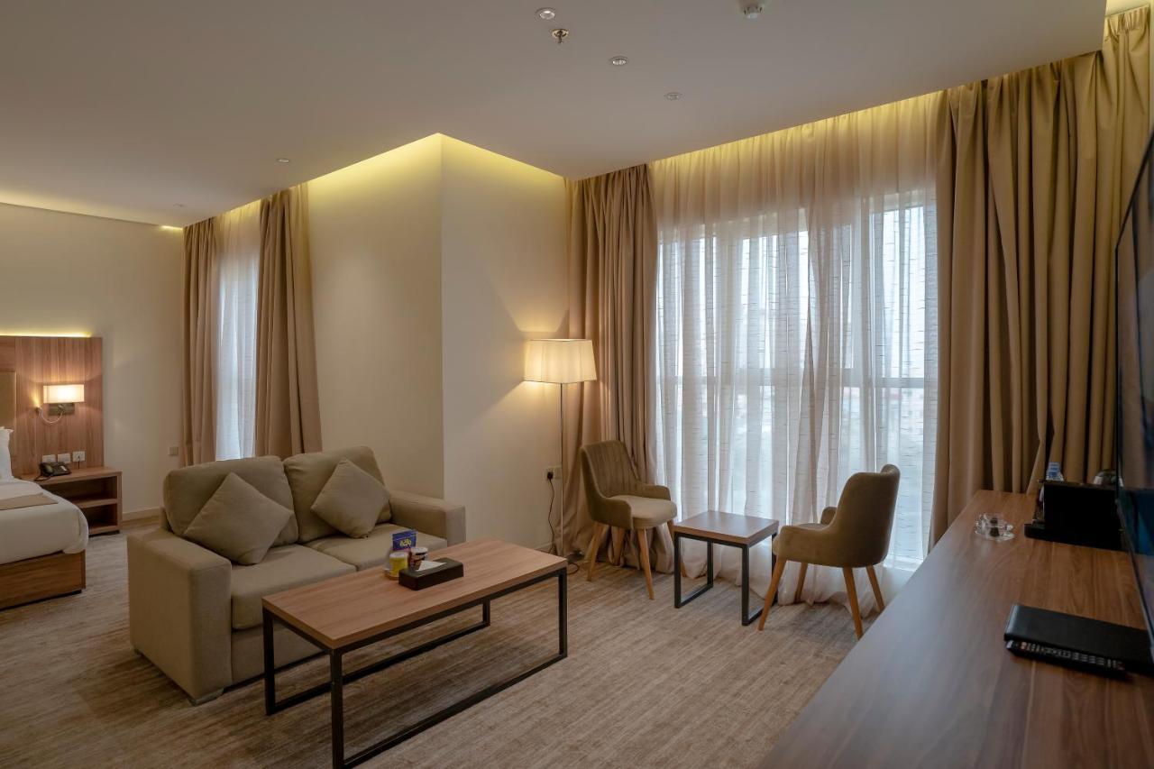 W Suites Hotel 艾卜哈 外观 照片
